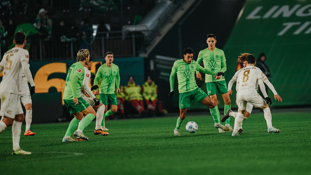 VfL Wolfsburg vs Mainz 05 (21:30 &#8211; 08/12) | Xem lại trận đấu